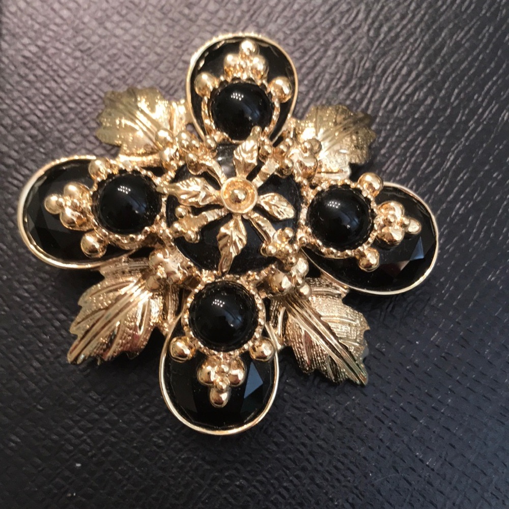 🎉Host Pick🎉- St. John Pin